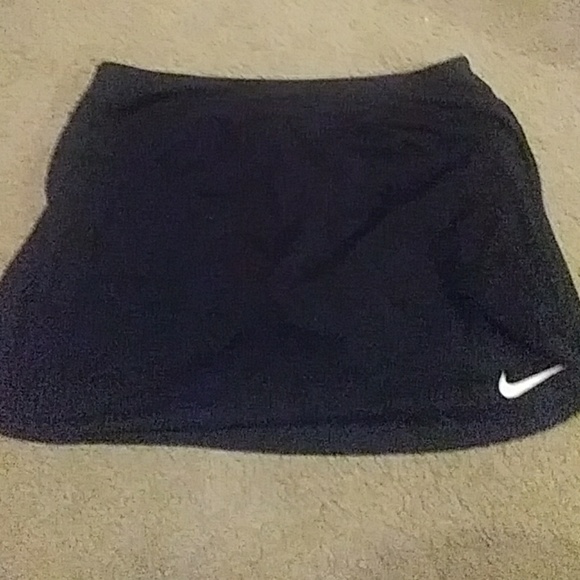 Nike skirt - Picture 1 of 4